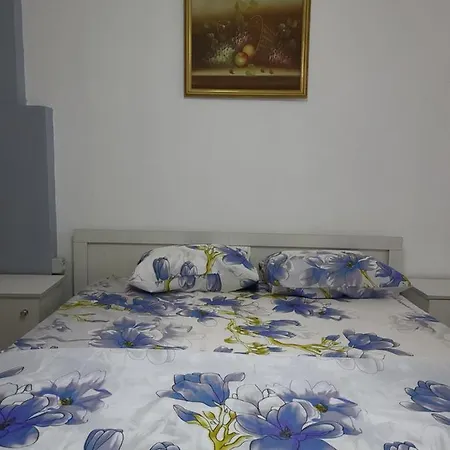 Ledion's Place Апартаменты
