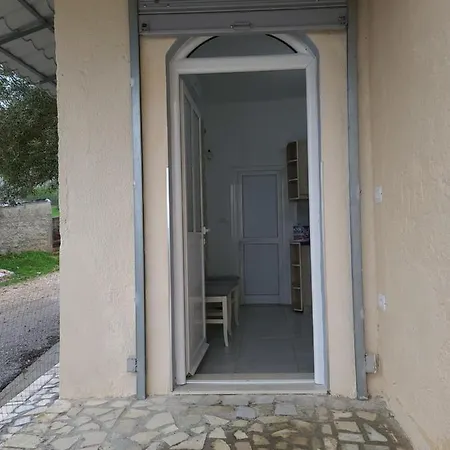 Ledion's Place Апартаменты Гирокастра